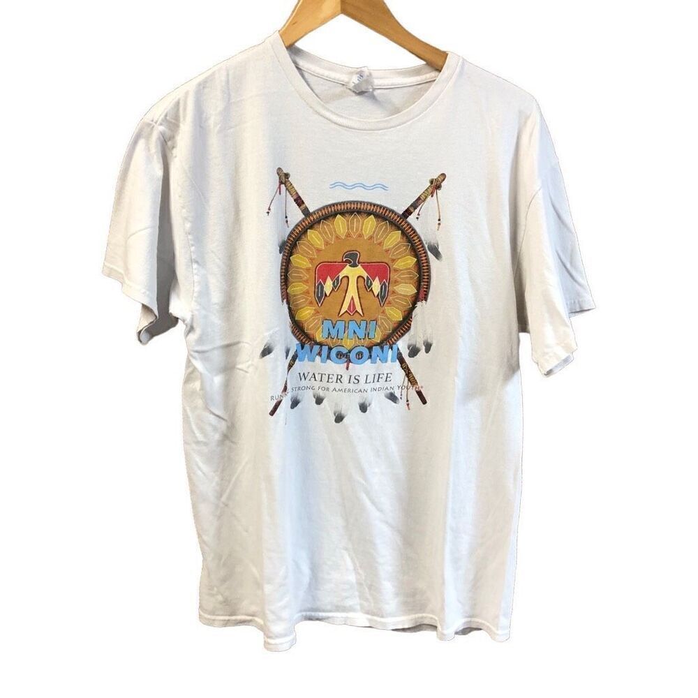 Delta Pro Weight Mni Wiconi Water is Life T-Shirt Size Large (L)